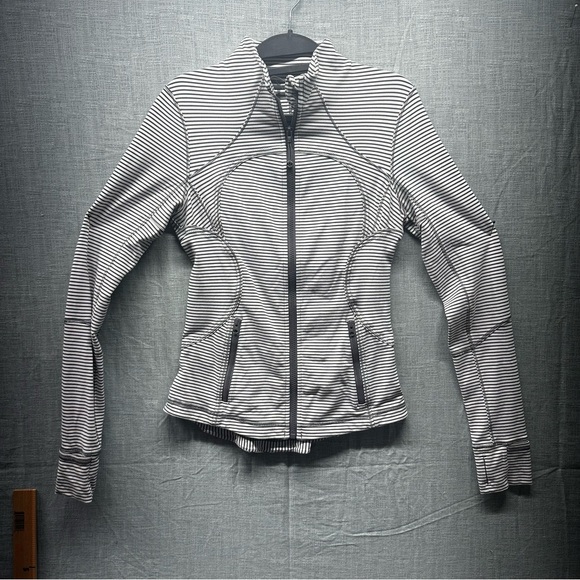 Lululemon athletica Define Jacket 4 Full Zip Black & White Striped sweatshirt - Picture 1 of 11